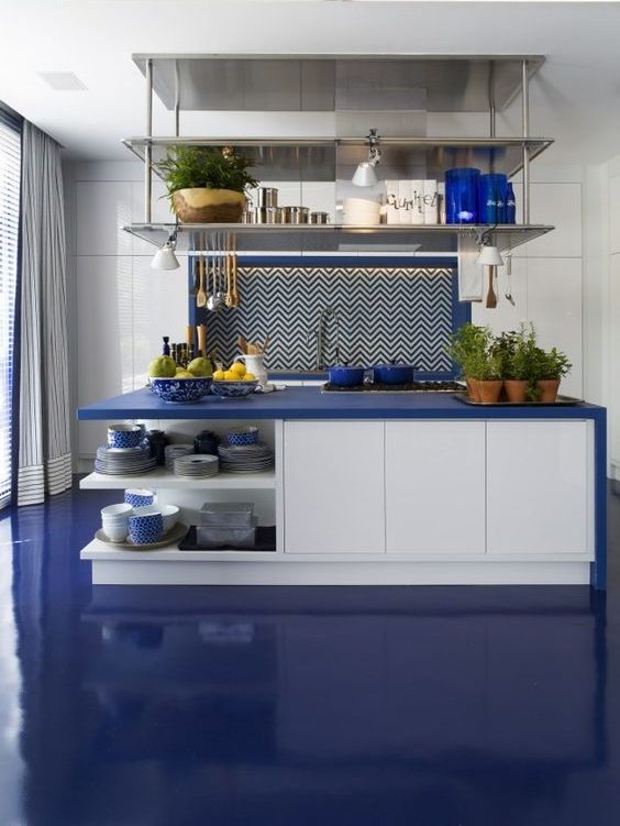 Revestimentos de piso para cozinha - porcelanato líquido azul brilhante